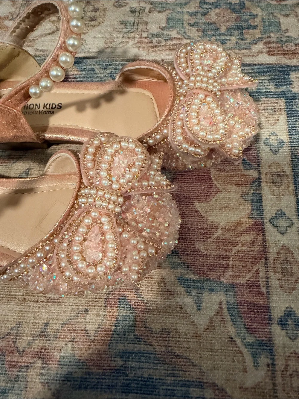 Girls Pearl Bow Dress Shoes - Pink